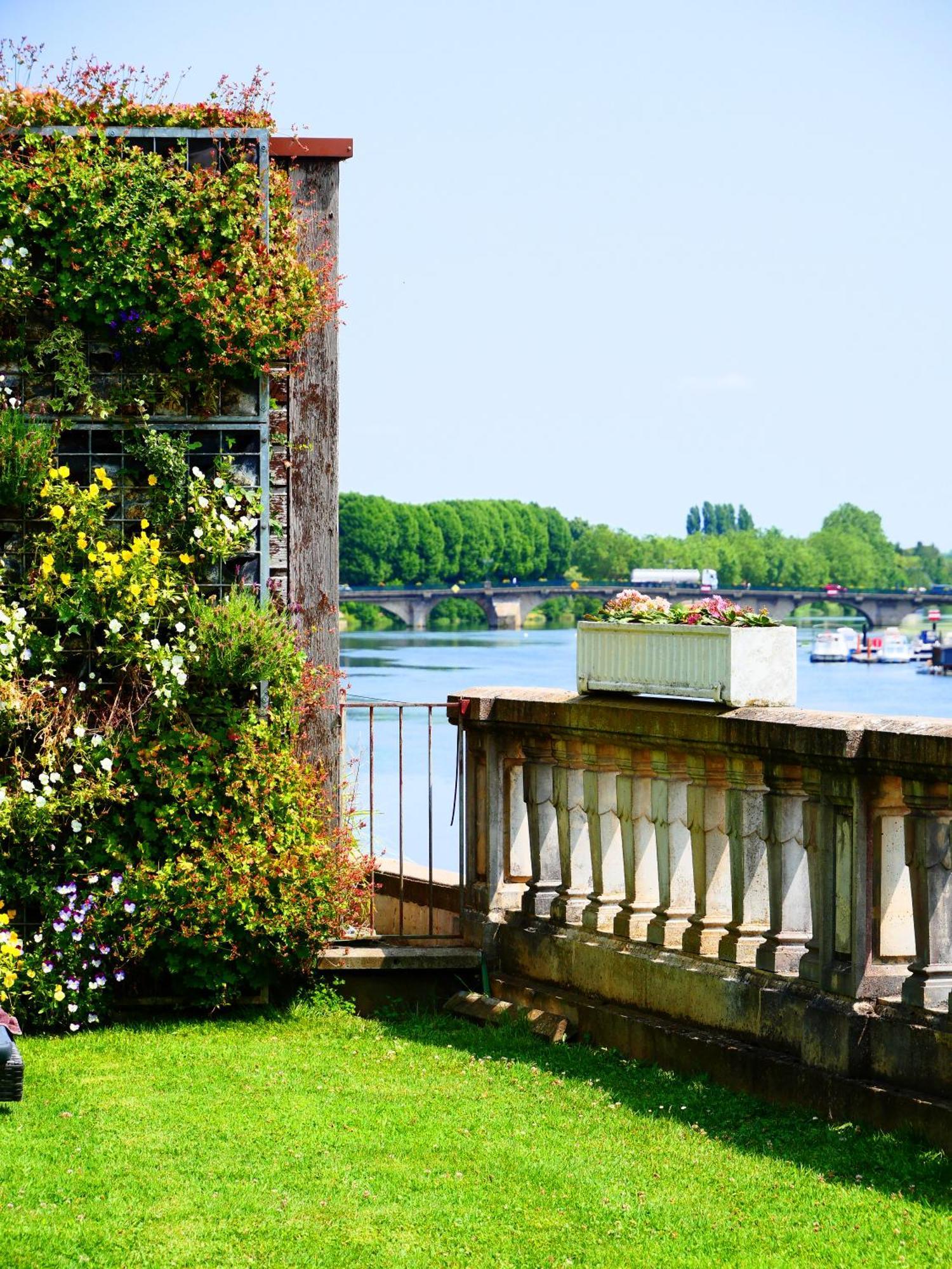 La Cote Saint Jacques Otel Joigny Dış mekan fotoğraf